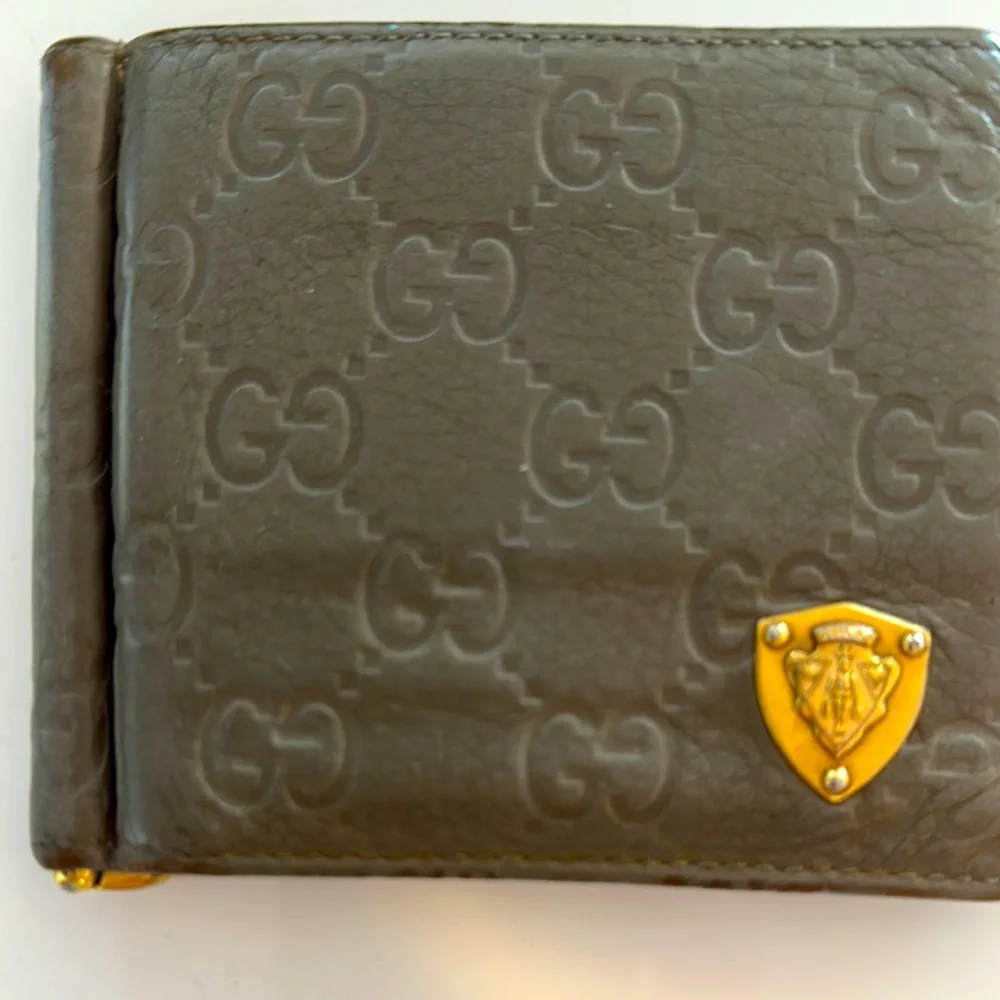 Gucci Grey and Gold Money Clip